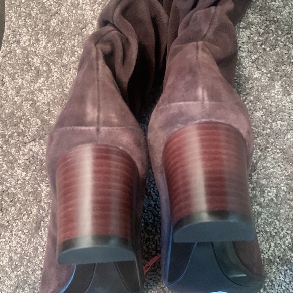 NWT No Box Talbots Brown Suede Boots Size 7.5 - Picture 10 of 16